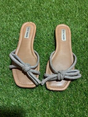 Steve Madden Silver Knotted Slide Mules